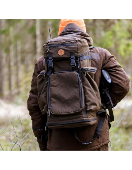 Pinewood Ryggsäck med Stol Wildmark -Holmgrens Jakt och Fritid
